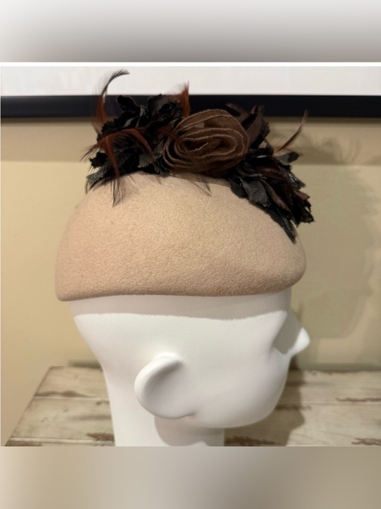 Vintage Deborah New York Wool Felt Pillbox Hat Fascinator Feathers Rosette main image 8